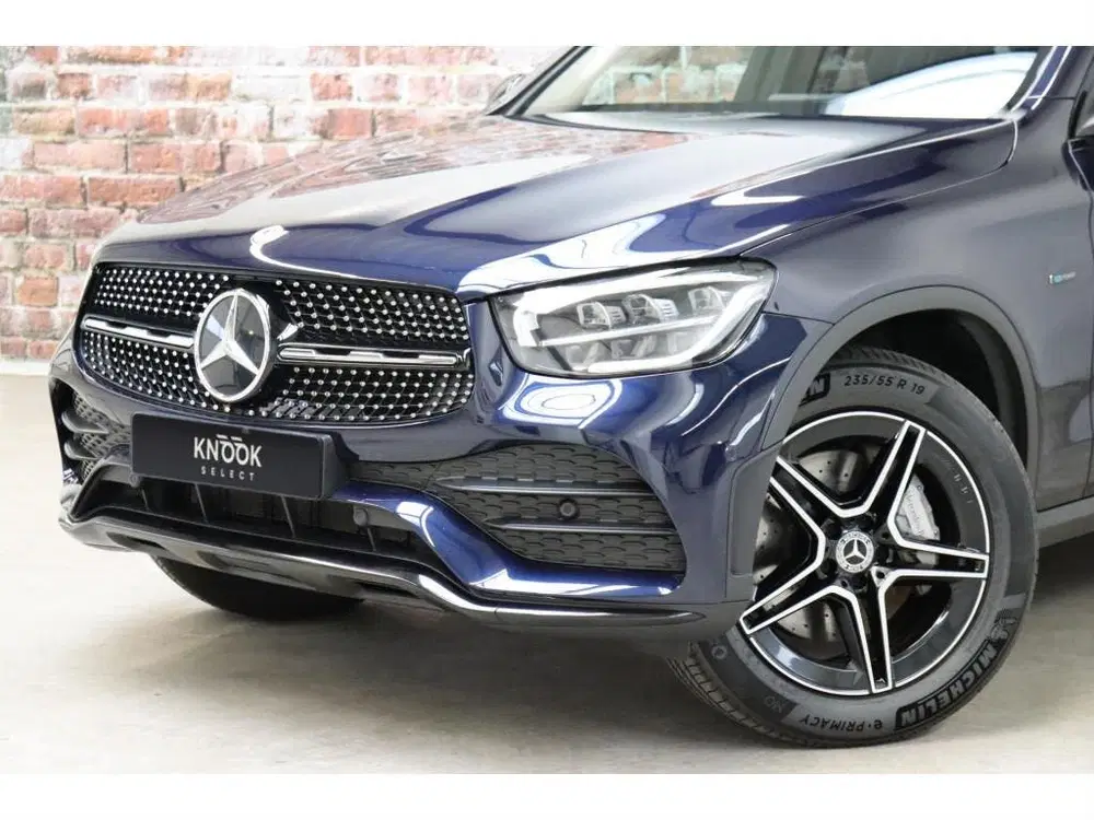 Mercedes-Benz GLC Coupé 300e 4MATIC AMG-Line Automaat uit 2021, foto 2