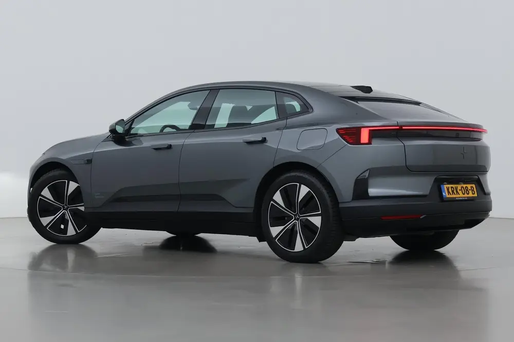 Polestar 4 Long Range Single Motor Plus 100 kWh uit 2025, foto 2