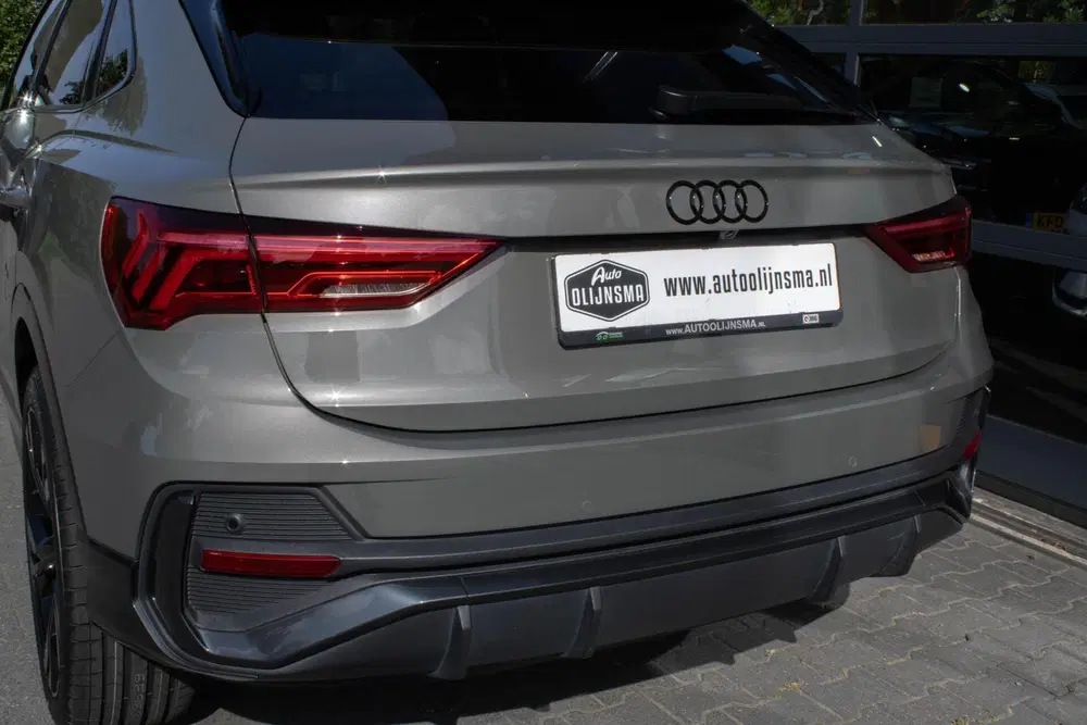 Audi Q3 45 TFSI e Edition uit 2023, foto 13