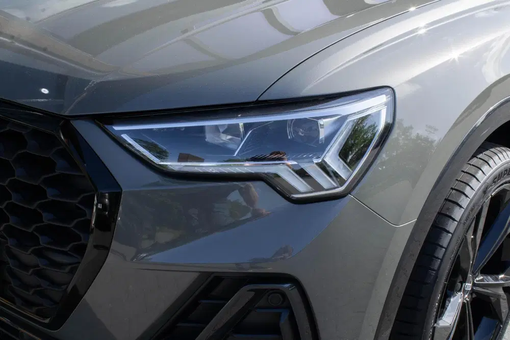 Audi Q3 45 TFSI e Edition uit 2023, foto 6