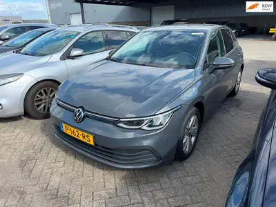 Volkswagen Golf 1.0 TSI Life uit 2022