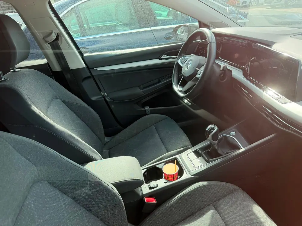 Volkswagen Golf 1.0 TSI Life uit 2022, foto 5