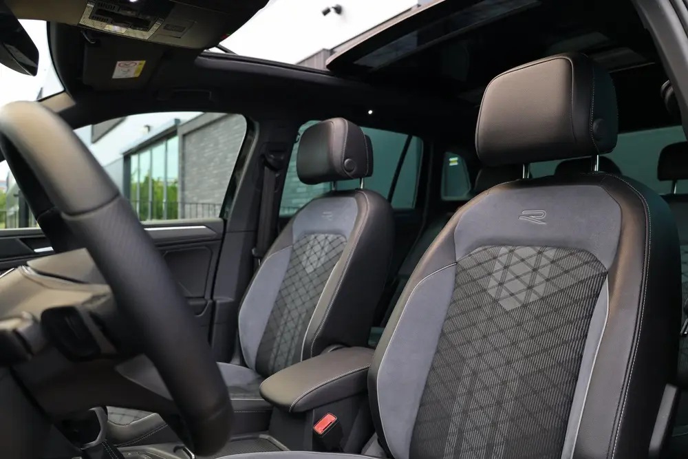 Volkswagen Tiguan 1.4 TSI eHybrid R-Line Business | BTW | PA uit 2023, foto 5