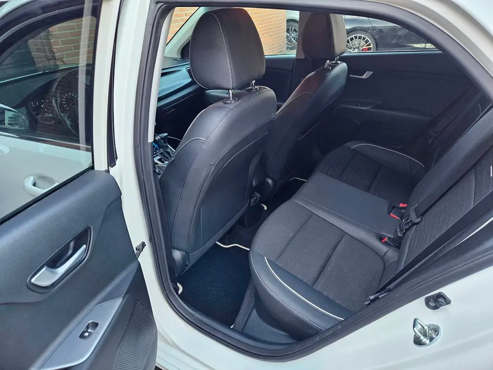 Kia Rio 1.0 TGDI DynamicPlusLine 2019 uit 2019, foto 7
