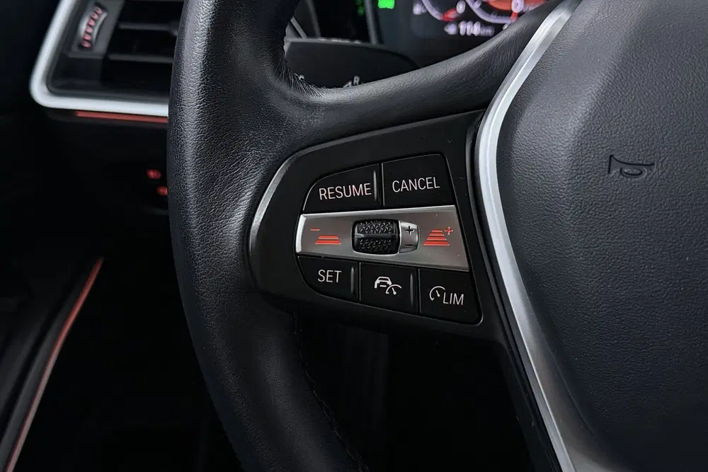 BMW 3-serie 320i High Executive (PANORAMADAK DEALER ON uit 2019, foto 13