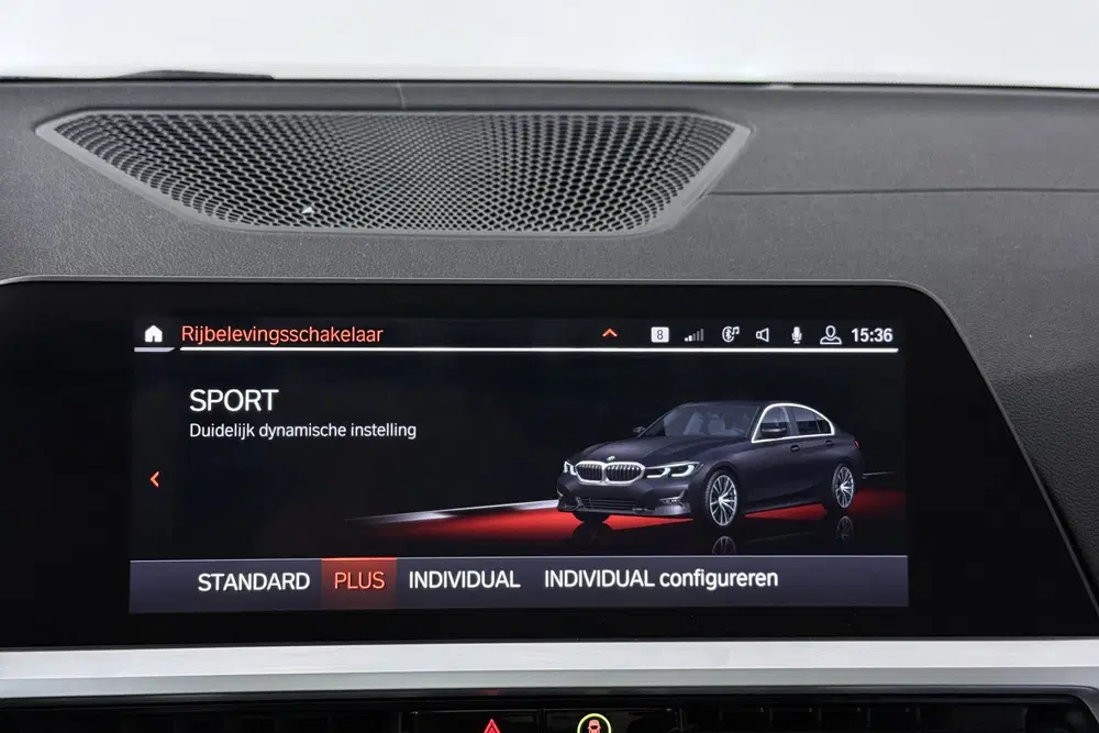 BMW 3-serie 320i High Executive (PANORAMADAK DEALER ON uit 2019, foto 18