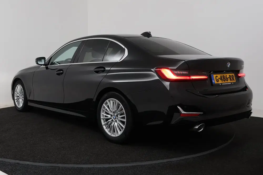 BMW 3-serie 320i High Executive (PANORAMADAK DEALER ON uit 2019, foto 6