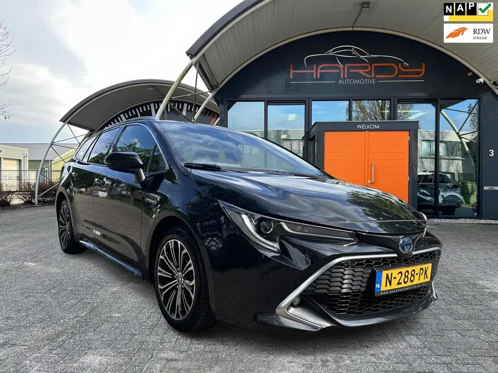 Toyota Corolla 1.8 Hybrid Executive 1e EIG BT uit 2021