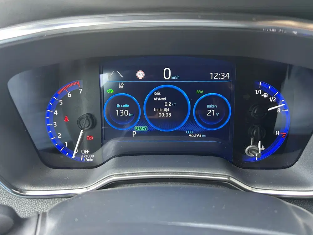 Toyota Corolla 1.8 Hybrid Executive 1e EIG BT uit 2021, foto 7
