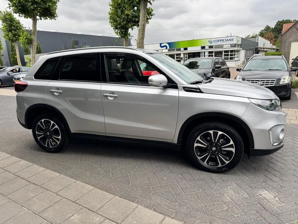 Suzuki Vitara 1.5 Hybrid Style AllGrip uit 2023, foto 12