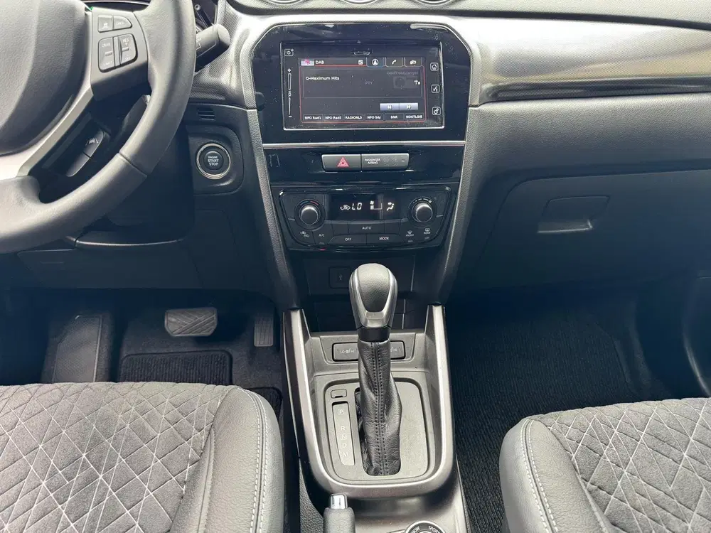 Suzuki Vitara 1.5 Hybrid Style AllGrip uit 2023, foto 14