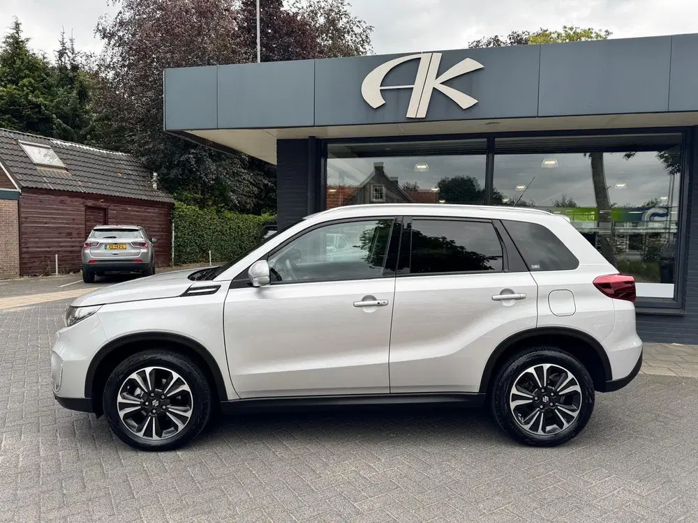 Suzuki Vitara 1.5 Hybrid Style AllGrip uit 2023, foto 4