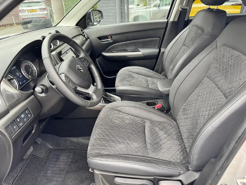 Suzuki Vitara 1.5 Hybrid Style AllGrip uit 2023, foto 5