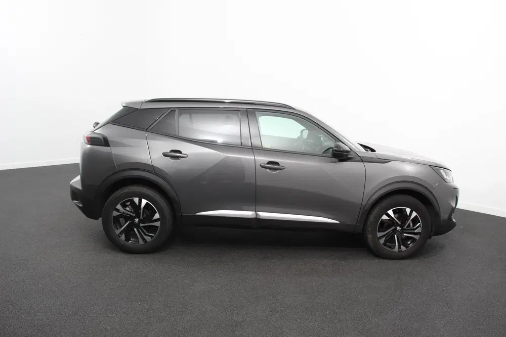Peugeot 2008 1.2 PureTech 130pk Automaat Allure Navigat uit 2023, foto 7