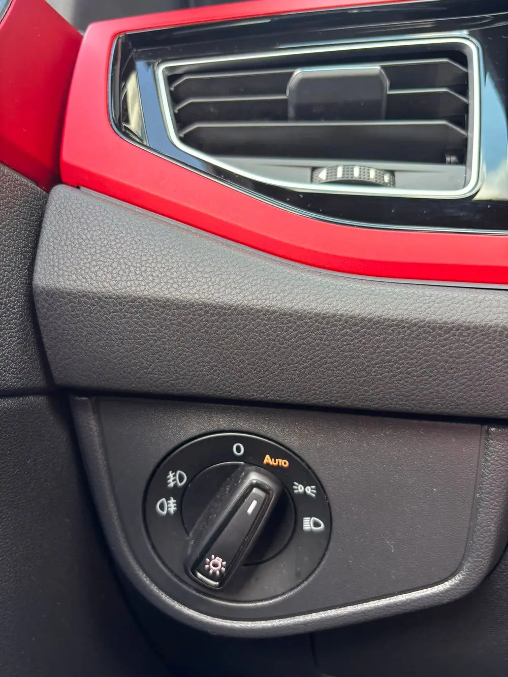 Volkswagen Polo 2.0 TSI 200pk 6-DSG 2019 Wit PANO|CAMERA|NAP uit 2019, foto 13