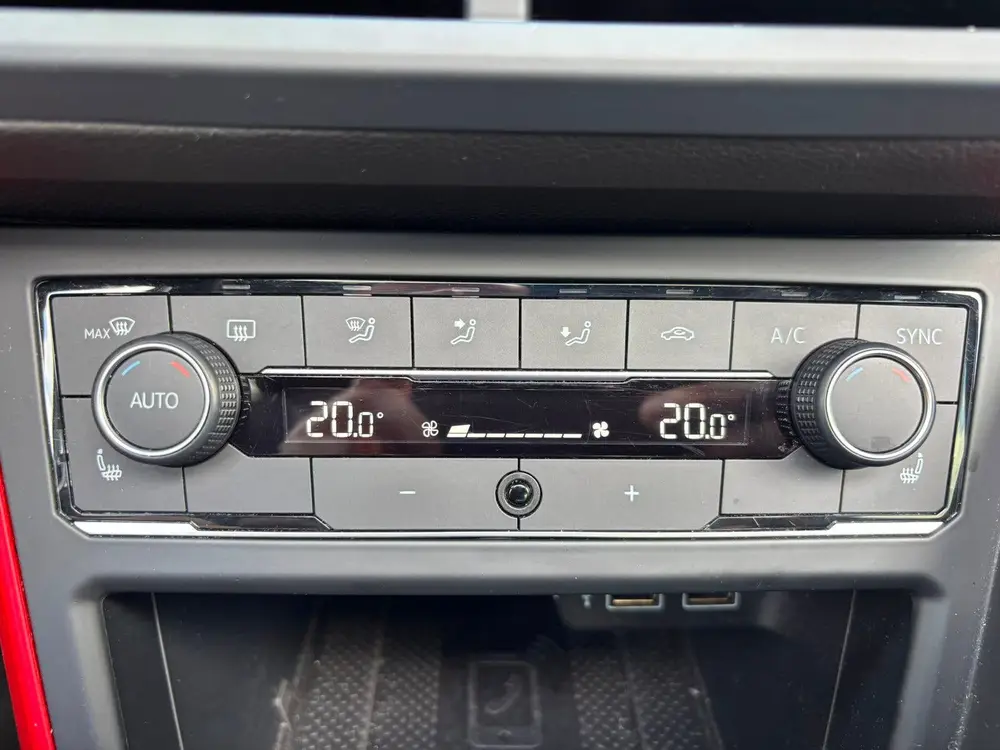 Volkswagen Polo 2.0 TSI 200pk 6-DSG 2019 Wit PANO|CAMERA|NAP uit 2019, foto 14