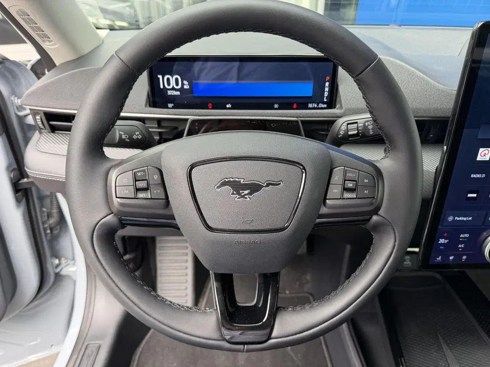 Ford Mustang Mach-E Standard RWD 73 kWh uit 2026, foto 16