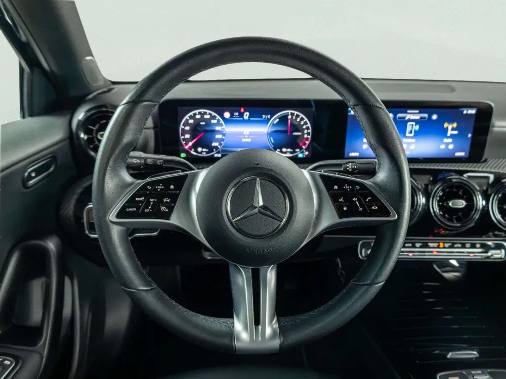 Mercedes-Benz A-Klasse 250 e Star Edition uit 2024, foto 14