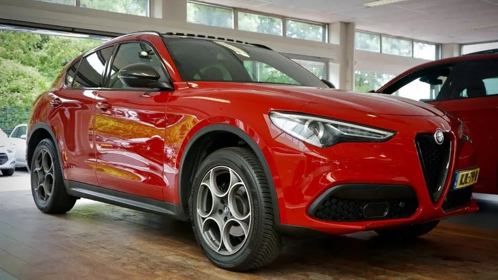 Alfa Romeo Stelvio 2.0 T AWD B-Tech | Flippers | Carplay | P uit 2019