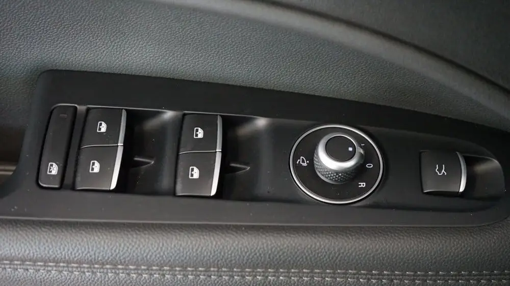 Alfa Romeo Stelvio 2.0 T AWD B-Tech | Flippers | Carplay | P uit 2019, foto 18