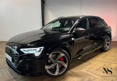Audi Q8 e-tron S quattro SQ8 115 kWh SQ8 PANO KEYLESS CAR uit 2024