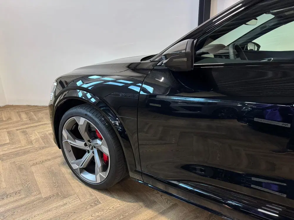 Audi Q8 e-tron S quattro SQ8 115 kWh SQ8 PANO KEYLESS CAR uit 2024, foto 10
