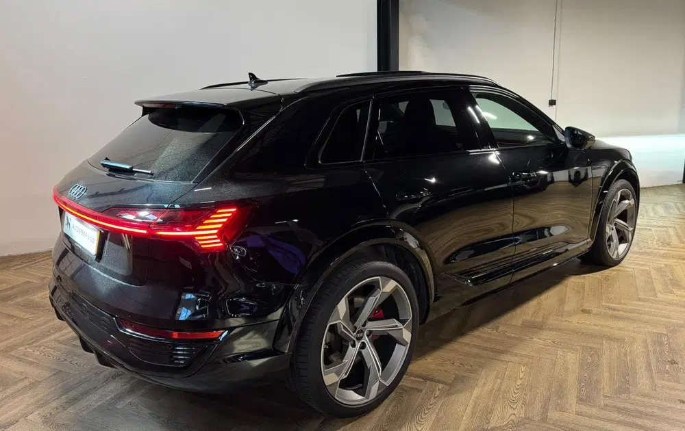 Audi Q8 e-tron S quattro SQ8 115 kWh SQ8 PANO KEYLESS CAR uit 2024, foto 12