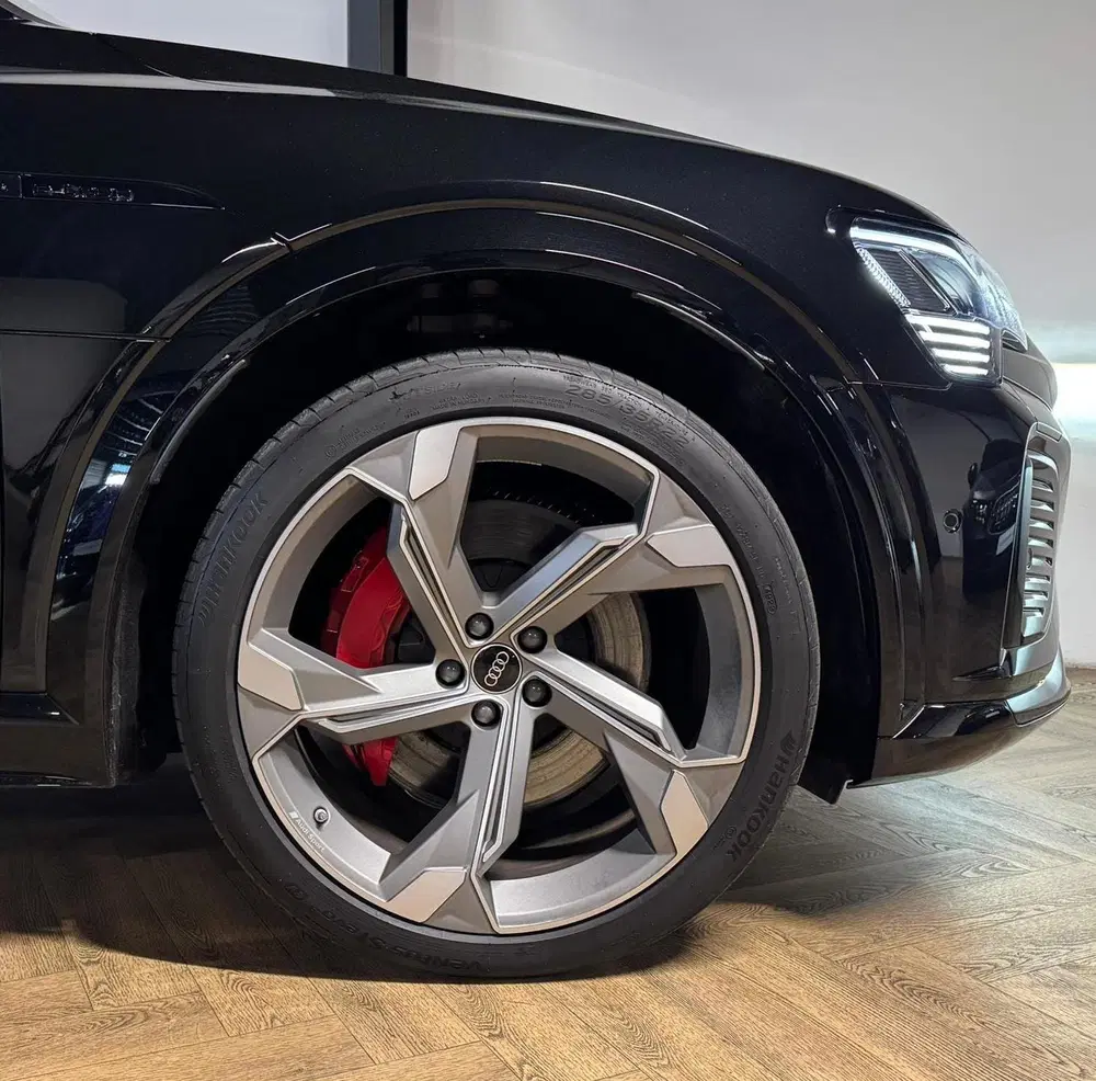 Audi Q8 e-tron S quattro SQ8 115 kWh SQ8 PANO KEYLESS CAR uit 2024, foto 18