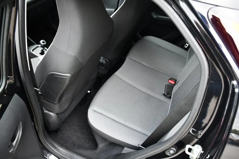Toyota Aygo 1.0 VVT-i x-play cabrio Automaat 72pk uit 2021, foto 12