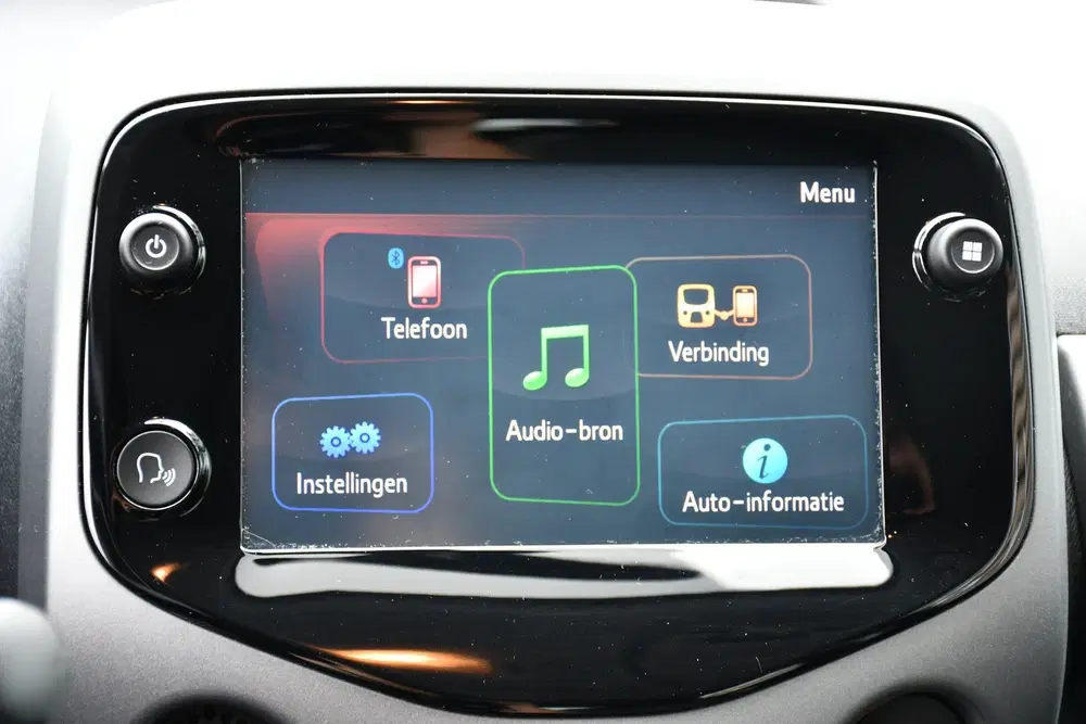 Toyota Aygo 1.0 VVT-i x-play cabrio Automaat 72pk uit 2021, foto 15