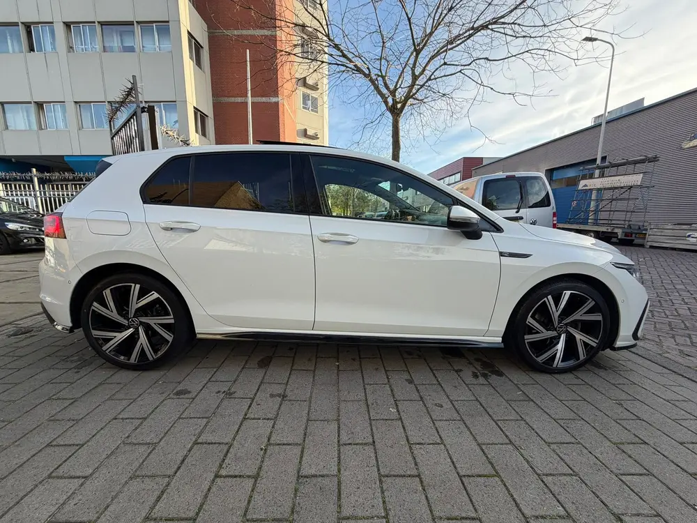Volkswagen Golf 1.5 eTSI R-Line Business/PANO uit 2021, foto 7
