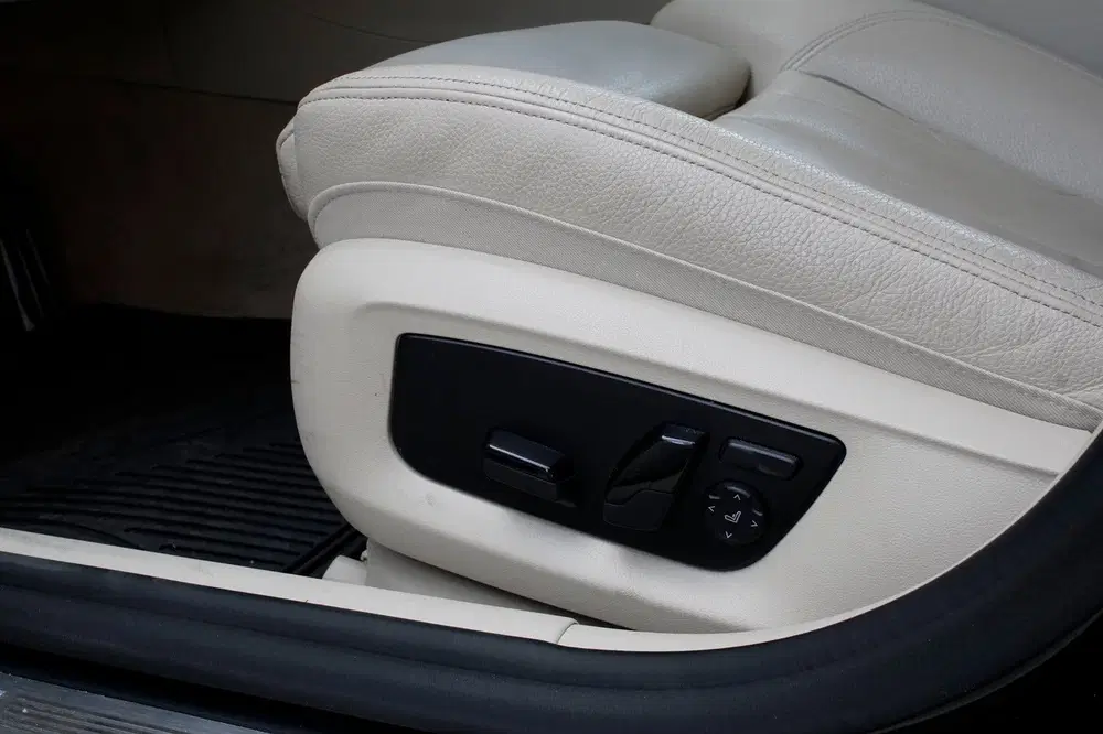 BMW 5-serie 530e uit 2020, foto 11
