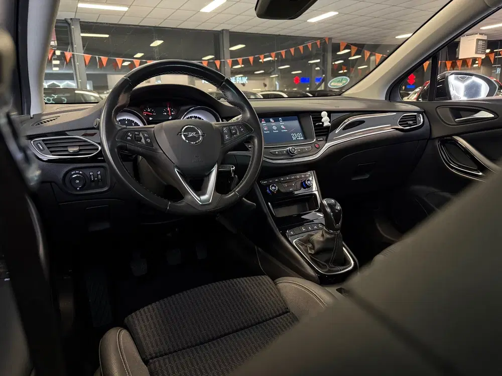 Opel Astra 1.2 Design & Tech I CAMERA I NAVI I DODENH uit 2021, foto 10