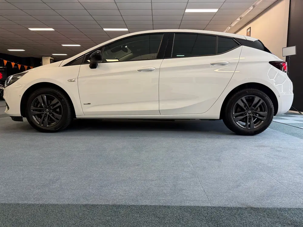 Opel Astra 1.2 Design & Tech I CAMERA I NAVI I DODENH uit 2021, foto 2