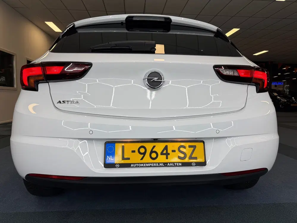 Opel Astra 1.2 Design & Tech I CAMERA I NAVI I DODENH uit 2021, foto 3