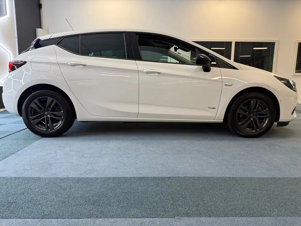 Opel Astra 1.2 Design & Tech I CAMERA I NAVI I DODENH uit 2021, foto 4