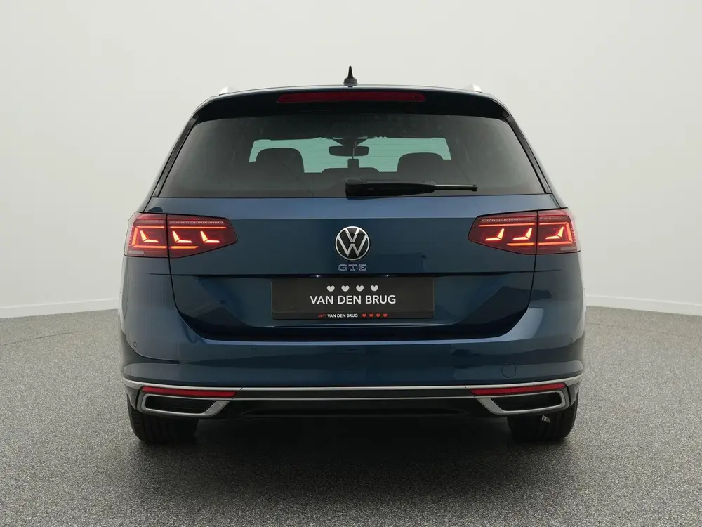 Volkswagen Passat Variant 1.4 TSI 218 PK PHEV GTE Business D uit 2022, foto 6