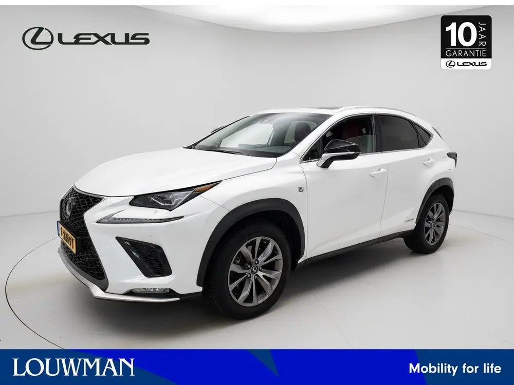 Lexus NX 300h AWD F-SPORT Line | Carplay | Stoelverwarming | uit 2020