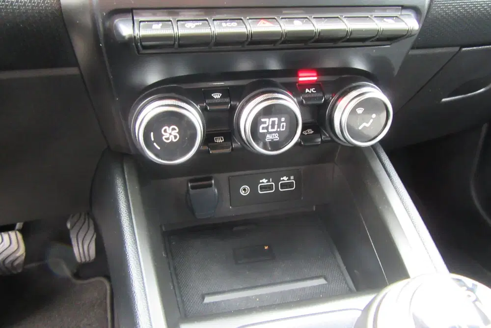 Mitsubishi Colt 1.0T MT First Edition uit 2024, foto 19