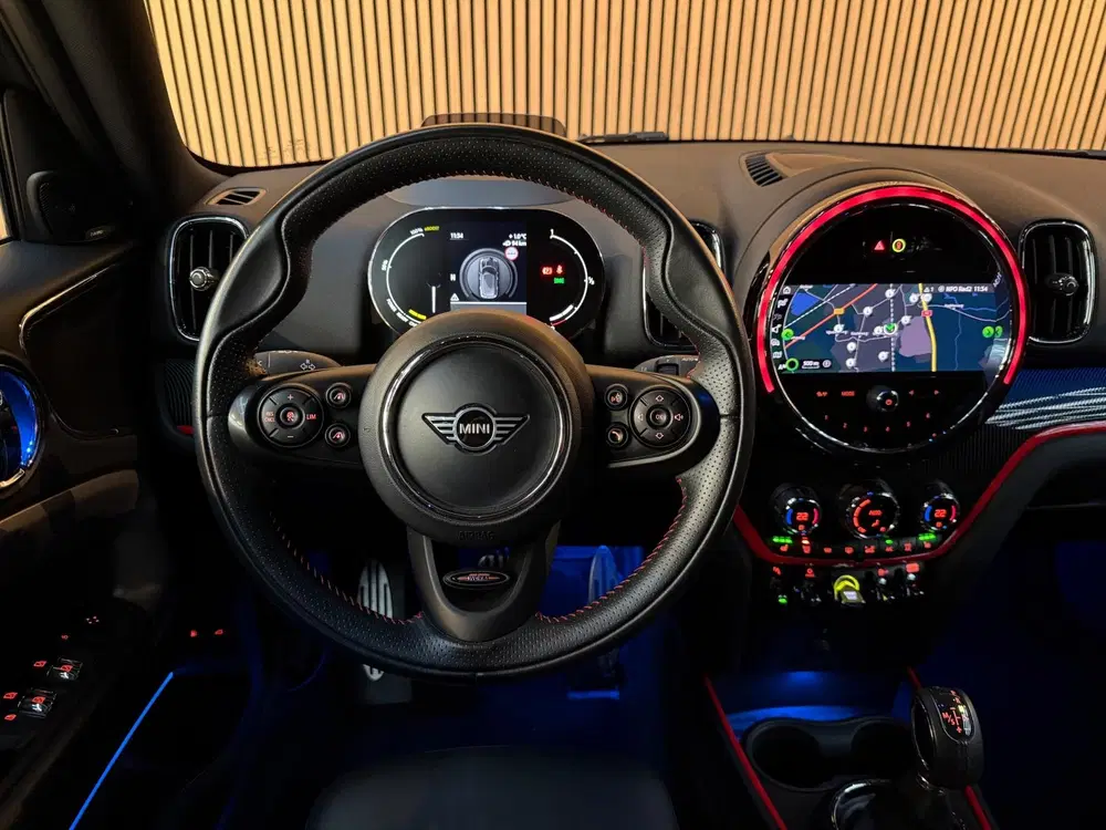 Mini Countryman Cooper S E ALL4 John Cooper Works. Pano uit 2020, foto 14