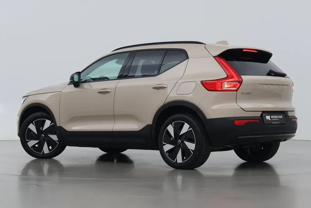 Volvo EX40 Single Motor Extended Range Plus 82 kWh uit 2026, foto 2