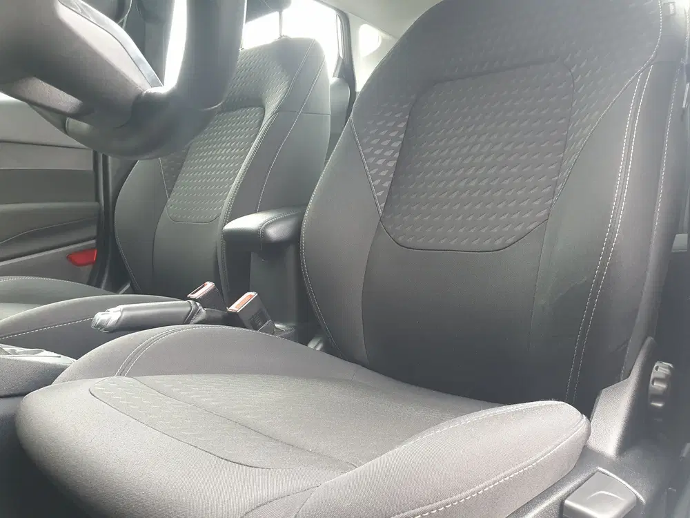 Ford Fiesta 1.0 EcoBoost Titanium NAVI uit 2020, foto 4