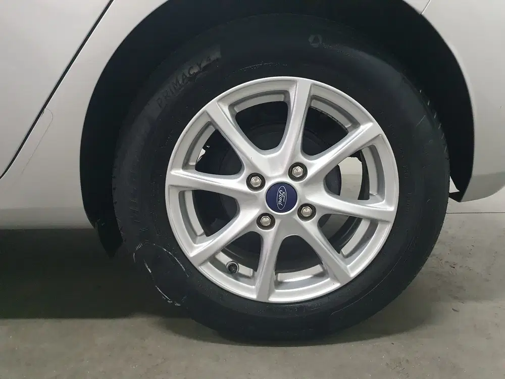 Ford Fiesta 1.0 EcoBoost Titanium NAVI uit 2020, foto 9