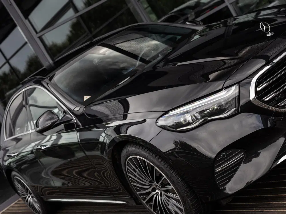 Mercedes-Benz E-Klasse 400 e 4MATIC Exclusive Line uit 2024, foto 15