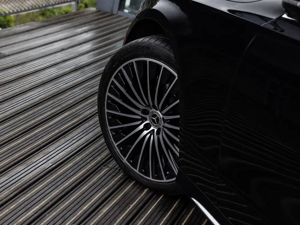 Mercedes-Benz E-Klasse 400 e 4MATIC Exclusive Line uit 2024, foto 8