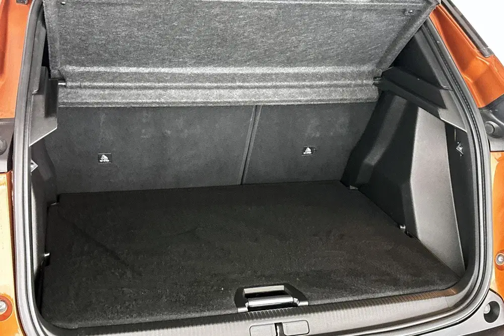Peugeot 2008 EV GT 50 kWh Camera Navigatie Drive Assist uit 2023, foto 10