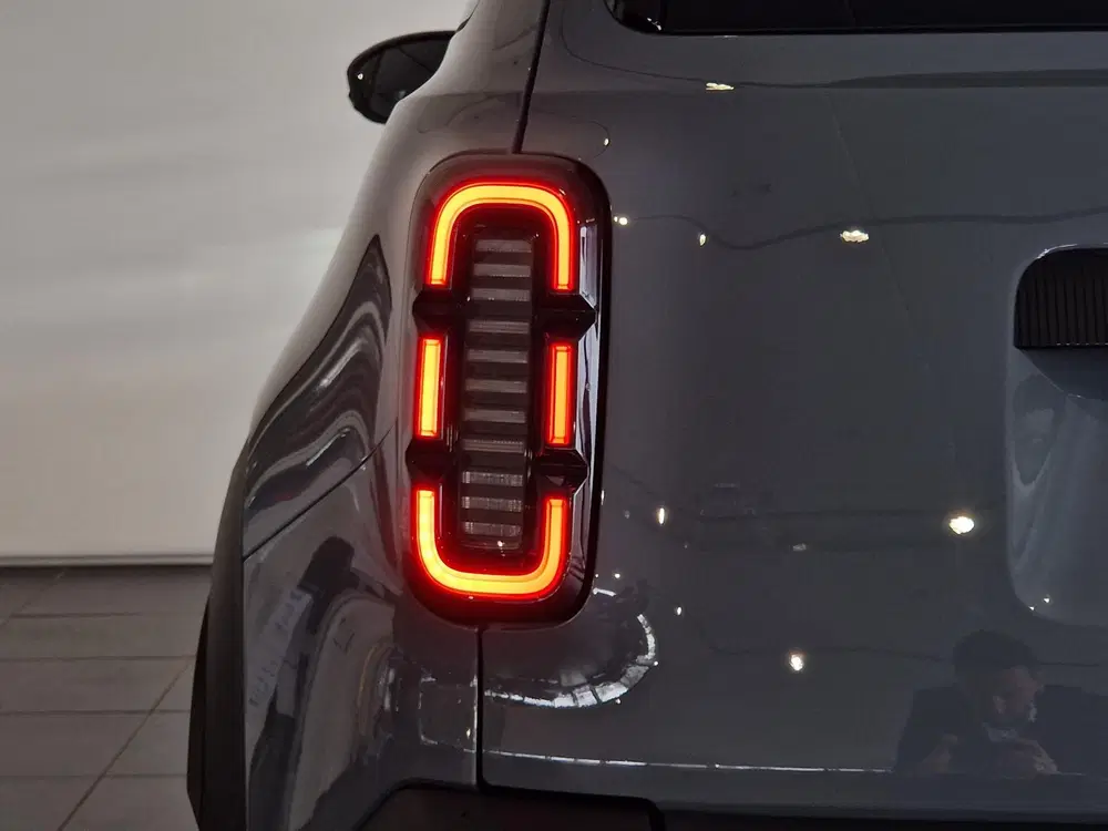 Renault 4 Comfort Range Techno 52 kWh uit 2026, foto 11