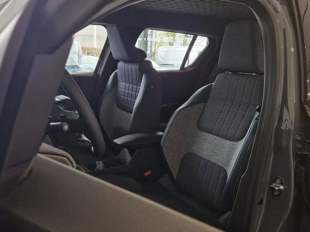 Renault 4 Comfort Range Techno 52 kWh uit 2026, foto 9