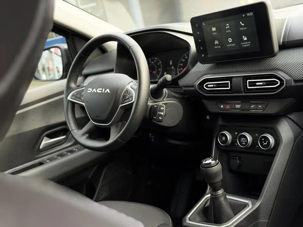Dacia Sandero 1.0 TCe 90 Journey uit 2025, foto 13