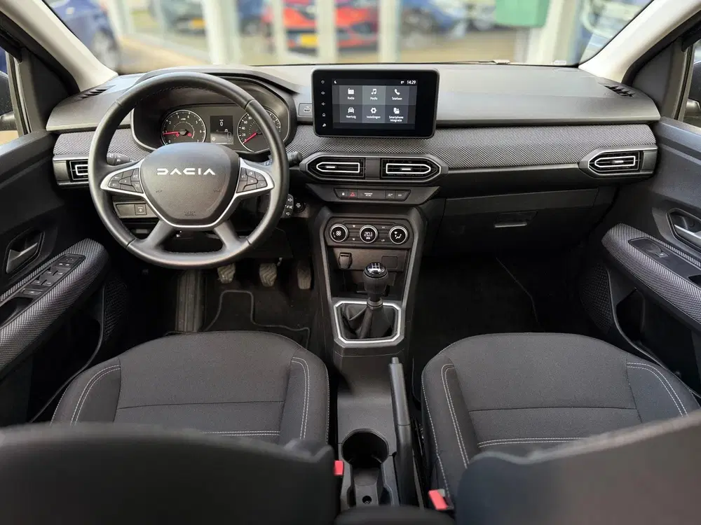 Dacia Sandero 1.0 TCe 90 Journey uit 2025, foto 3